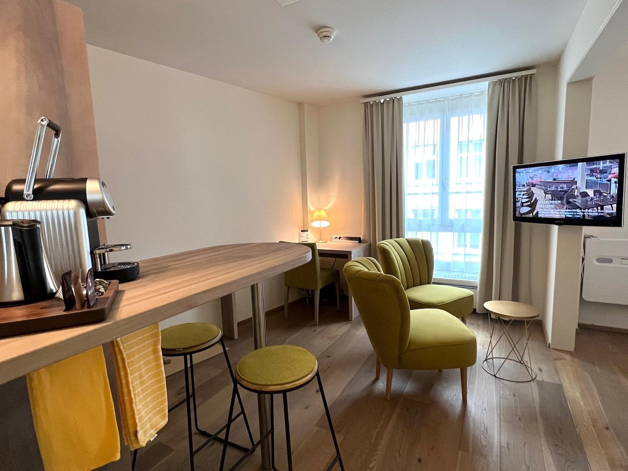Platzhirsch Zuerich - Downtown Boutique Hotel & Sushi Lounge Екстериор снимка