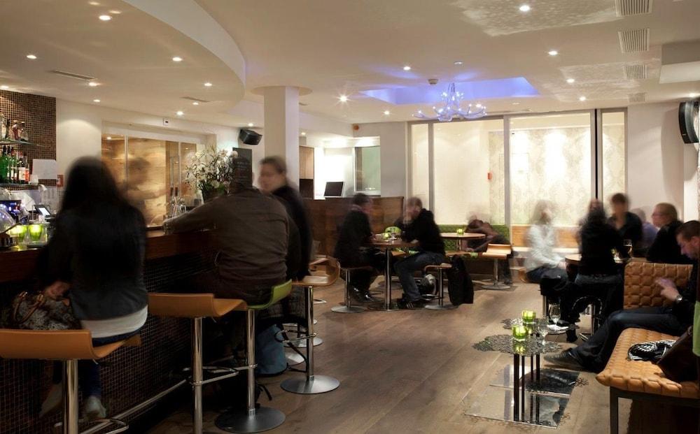 Platzhirsch Zuerich - Downtown Boutique Hotel & Sushi Lounge Екстериор снимка