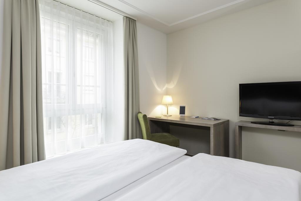 Platzhirsch Zuerich - Downtown Boutique Hotel & Sushi Lounge Екстериор снимка