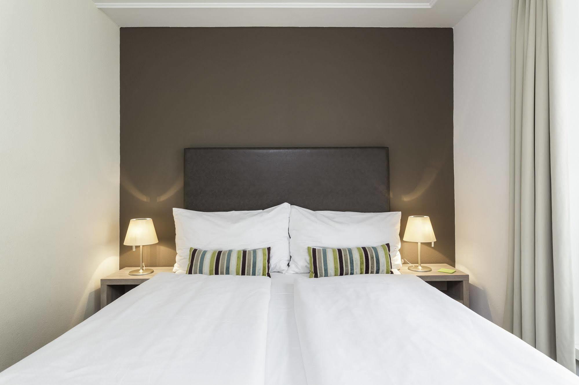 Platzhirsch Zuerich - Downtown Boutique Hotel & Sushi Lounge Екстериор снимка