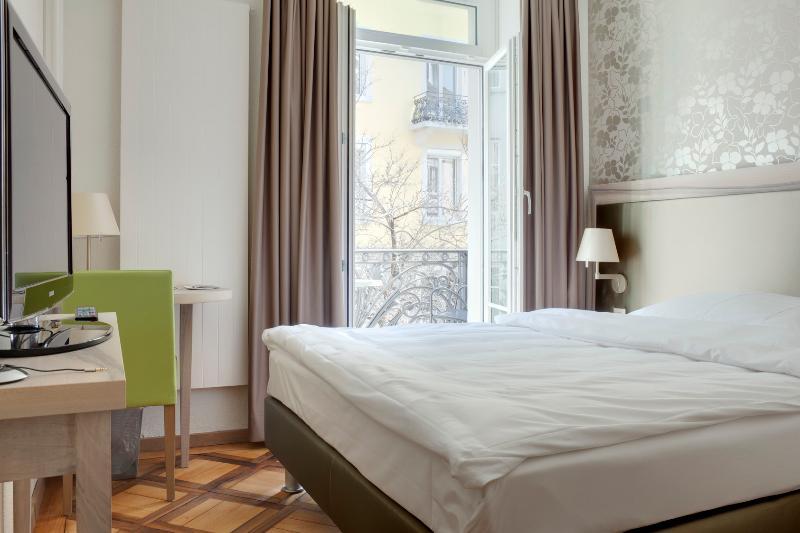 Platzhirsch Zuerich - Downtown Boutique Hotel & Sushi Lounge Екстериор снимка